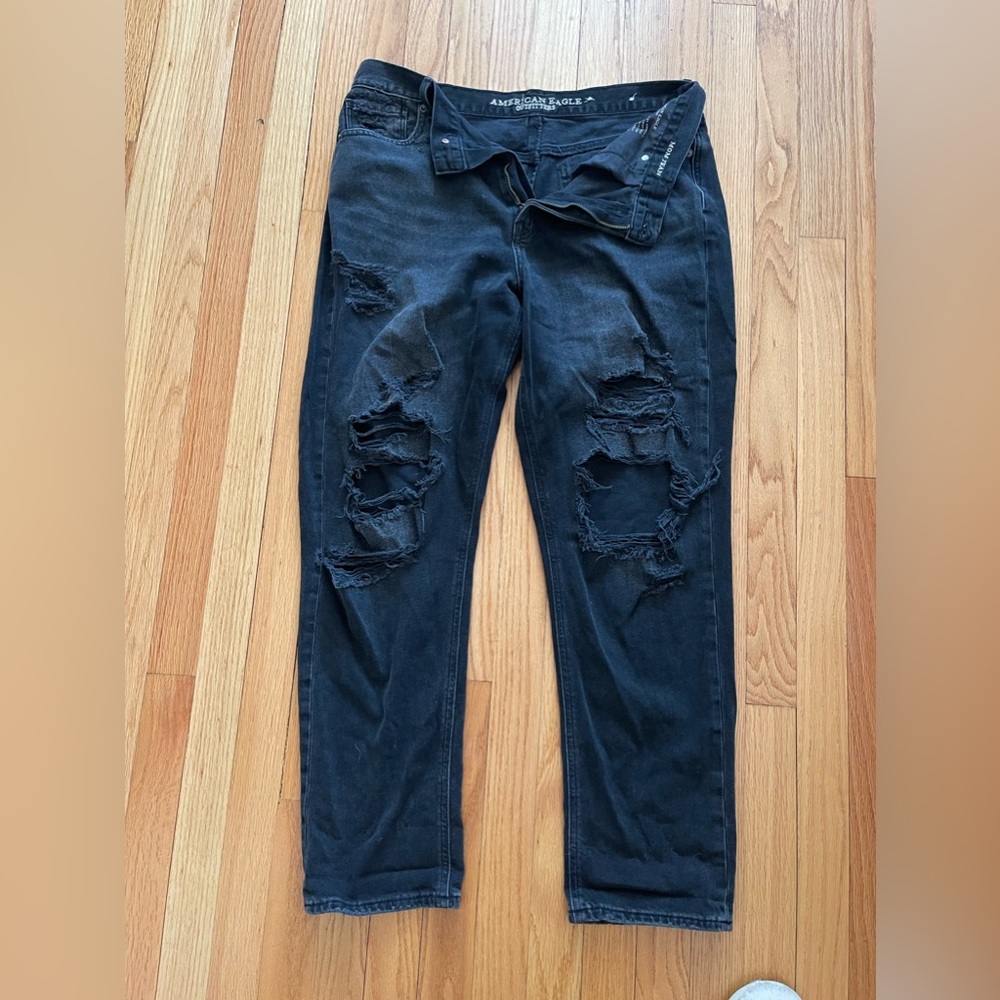 American Eagle Distressed Mom Jeans